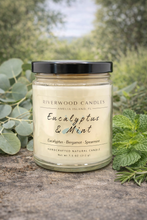 Load image into Gallery viewer, Soy Wood Wick Candle in glass container